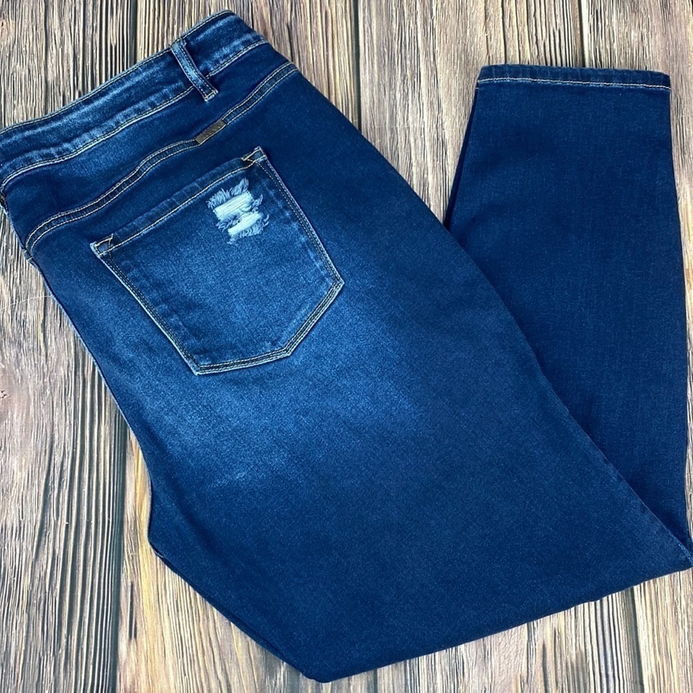 Woman’s KanCan Skinny Distressed Dark-wash Jeans -Size 24